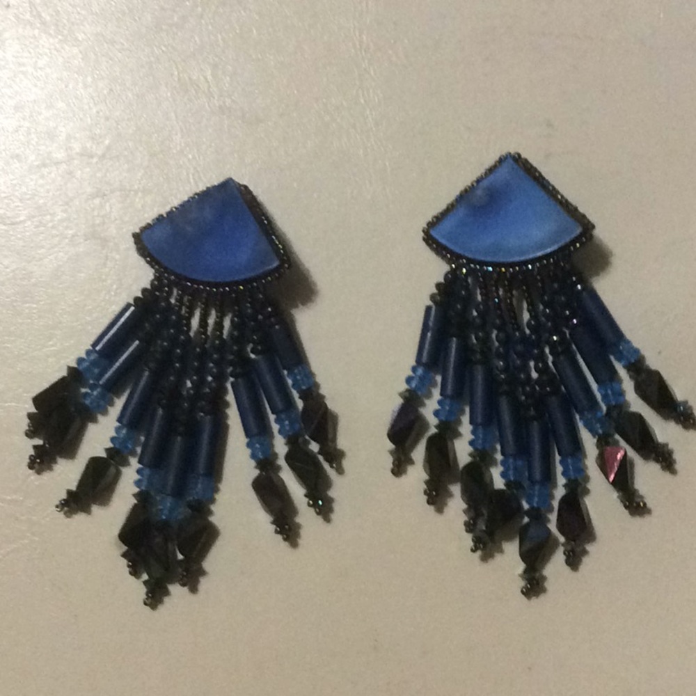 VINTAGE COSTUME JEWELRY CLIP-ON EARRINGS